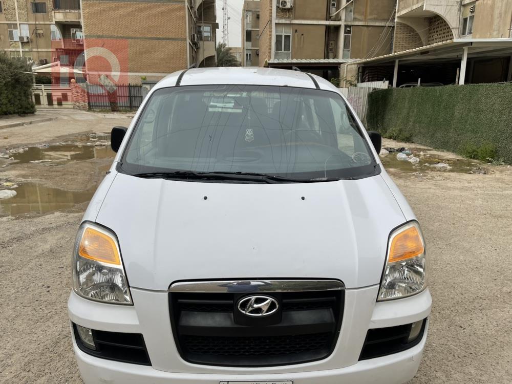 Hyundai Starex